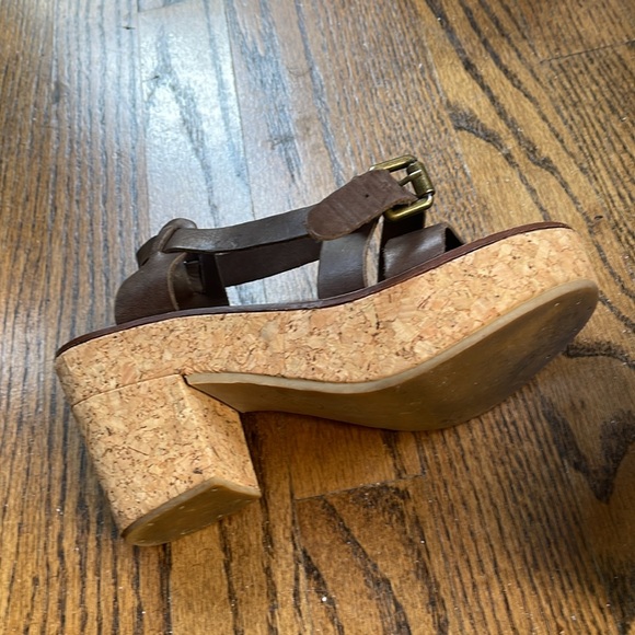 Beautiful platform dark brown shoes , straps side 7 - Picture 6 of 7